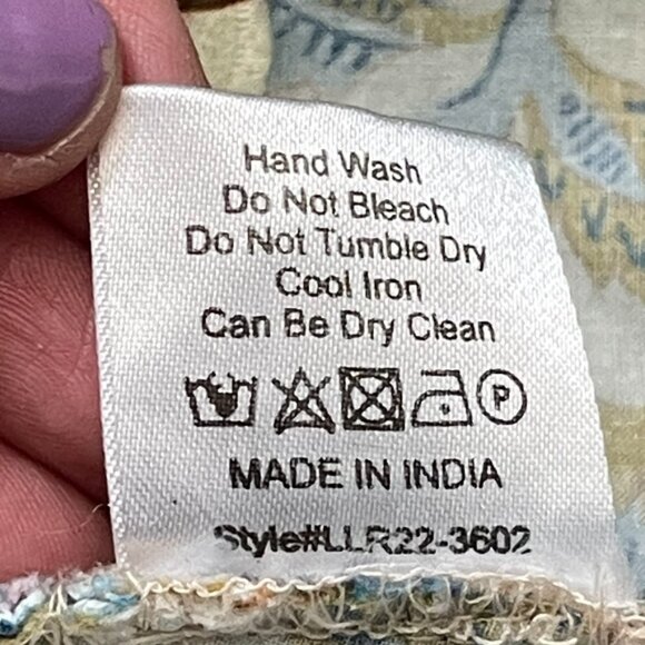 Love the Label Hazel Top, Cheyna Ivory Print Size Small - Picture 9 of 9